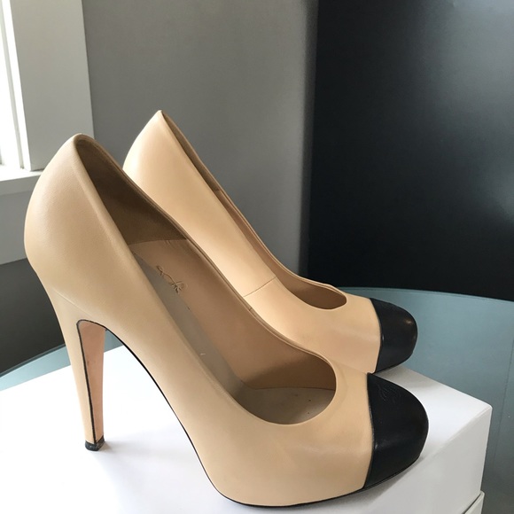 Chanel Shoes - Picture 3 of 6